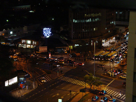 Giselle Beiguelman »Poetrica« | São Paulo, Avenida Reboucas